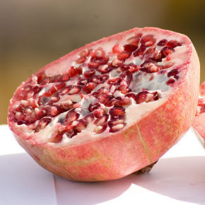 Rodie, fruct dulce-acrișor furnizor de vitamine